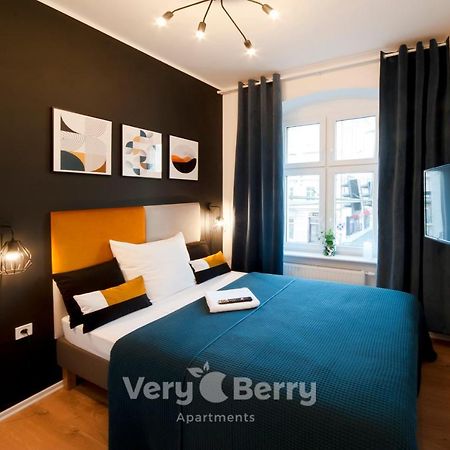Very Berry - Glogowska 35A - Mtp Apartments - Self Check In 24H Poznań Dış mekan fotoğraf