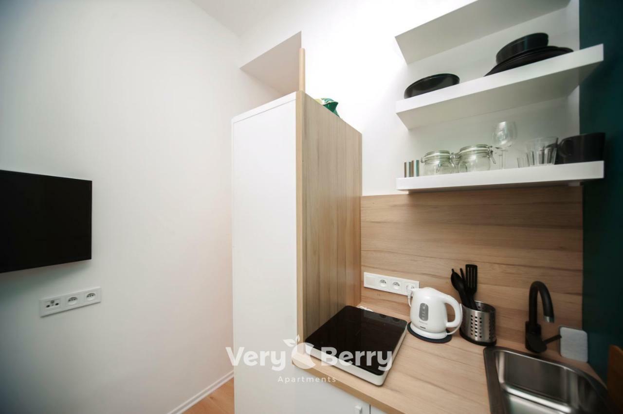 Very Berry - Glogowska 35A - Mtp Apartments - Self Check In 24H Poznań Dış mekan fotoğraf