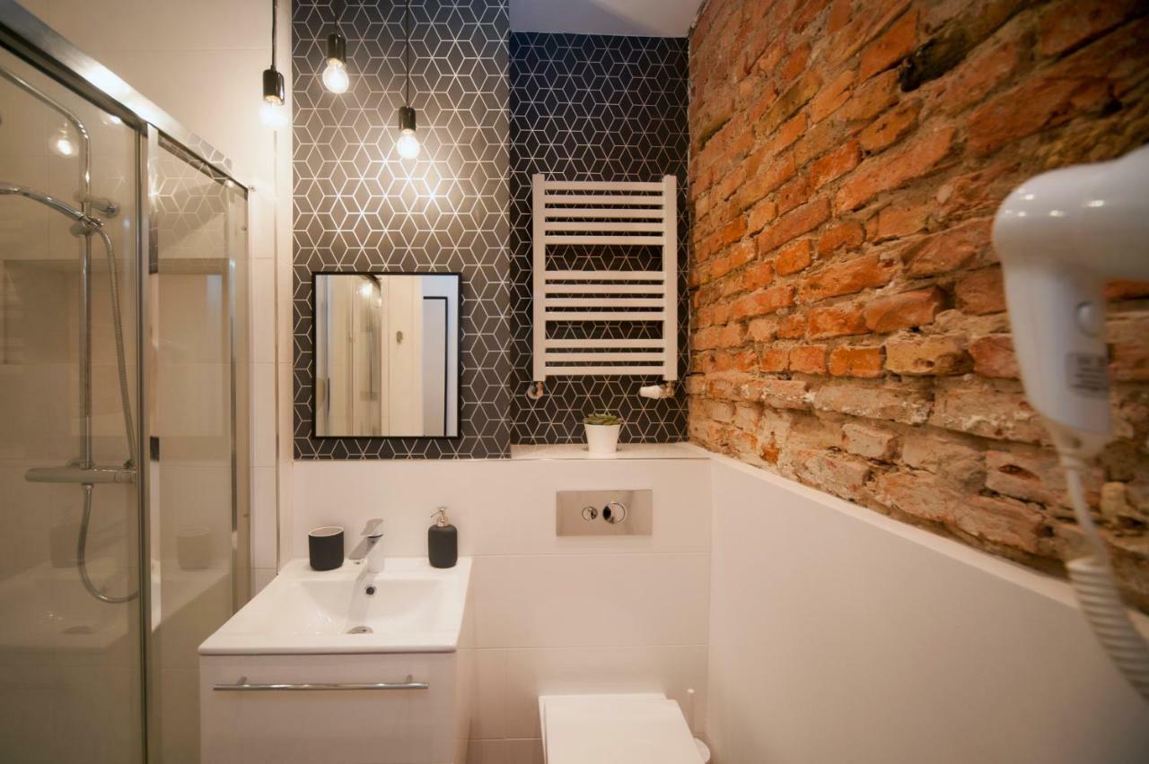 Very Berry - Glogowska 35A - Mtp Apartments - Self Check In 24H Poznań Dış mekan fotoğraf