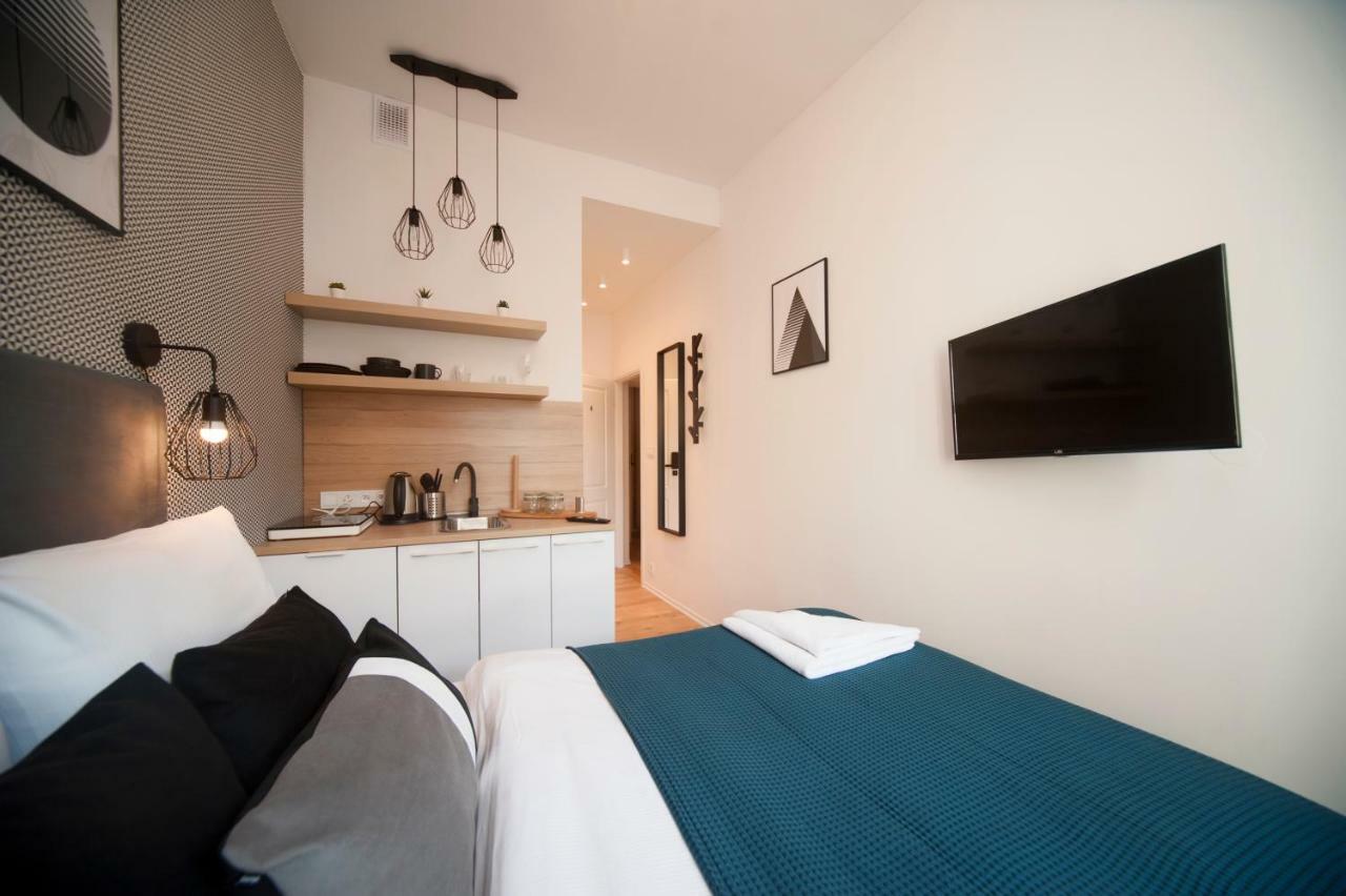 Very Berry - Glogowska 35A - Mtp Apartments - Self Check In 24H Poznań Dış mekan fotoğraf
