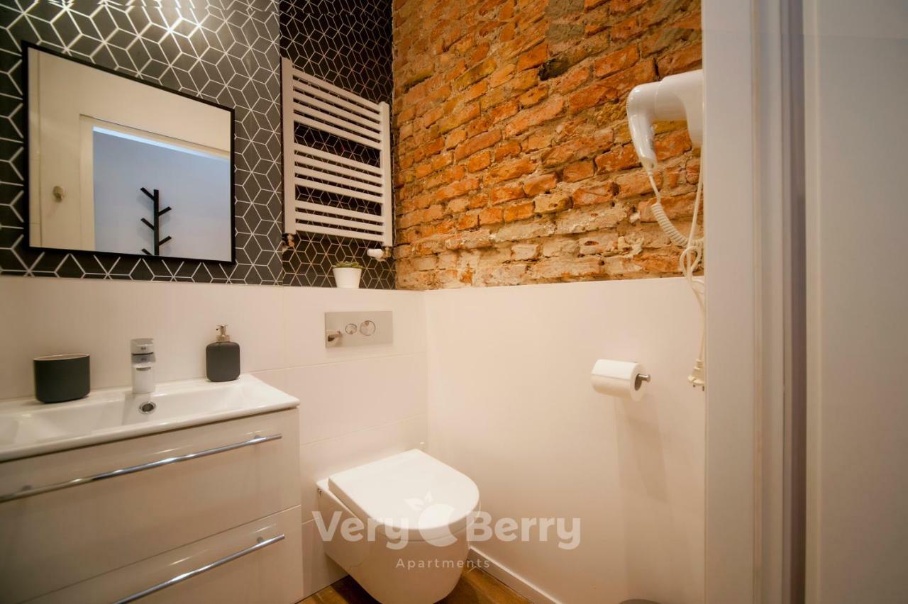 Very Berry - Glogowska 35A - Mtp Apartments - Self Check In 24H Poznań Dış mekan fotoğraf