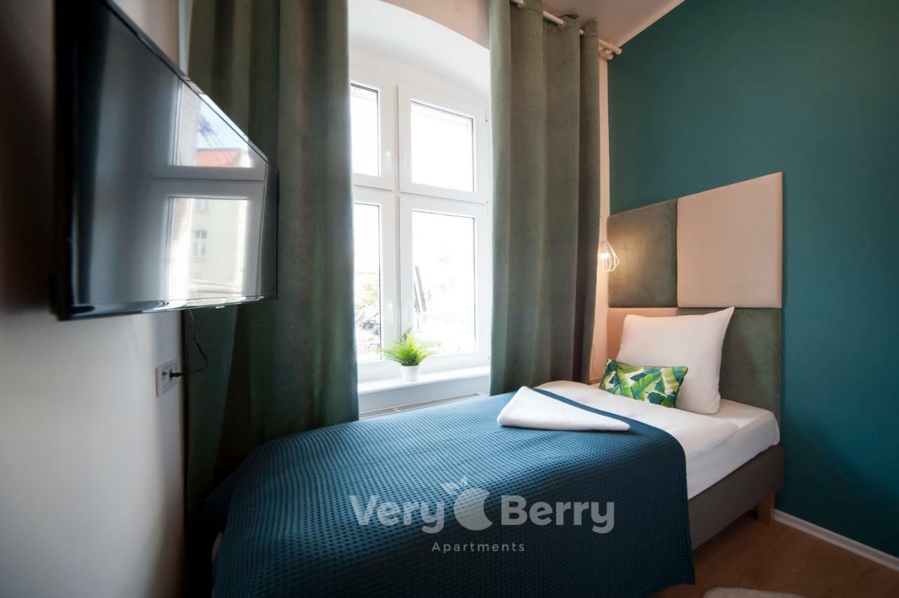 Very Berry - Glogowska 35A - Mtp Apartments - Self Check In 24H Poznań Dış mekan fotoğraf