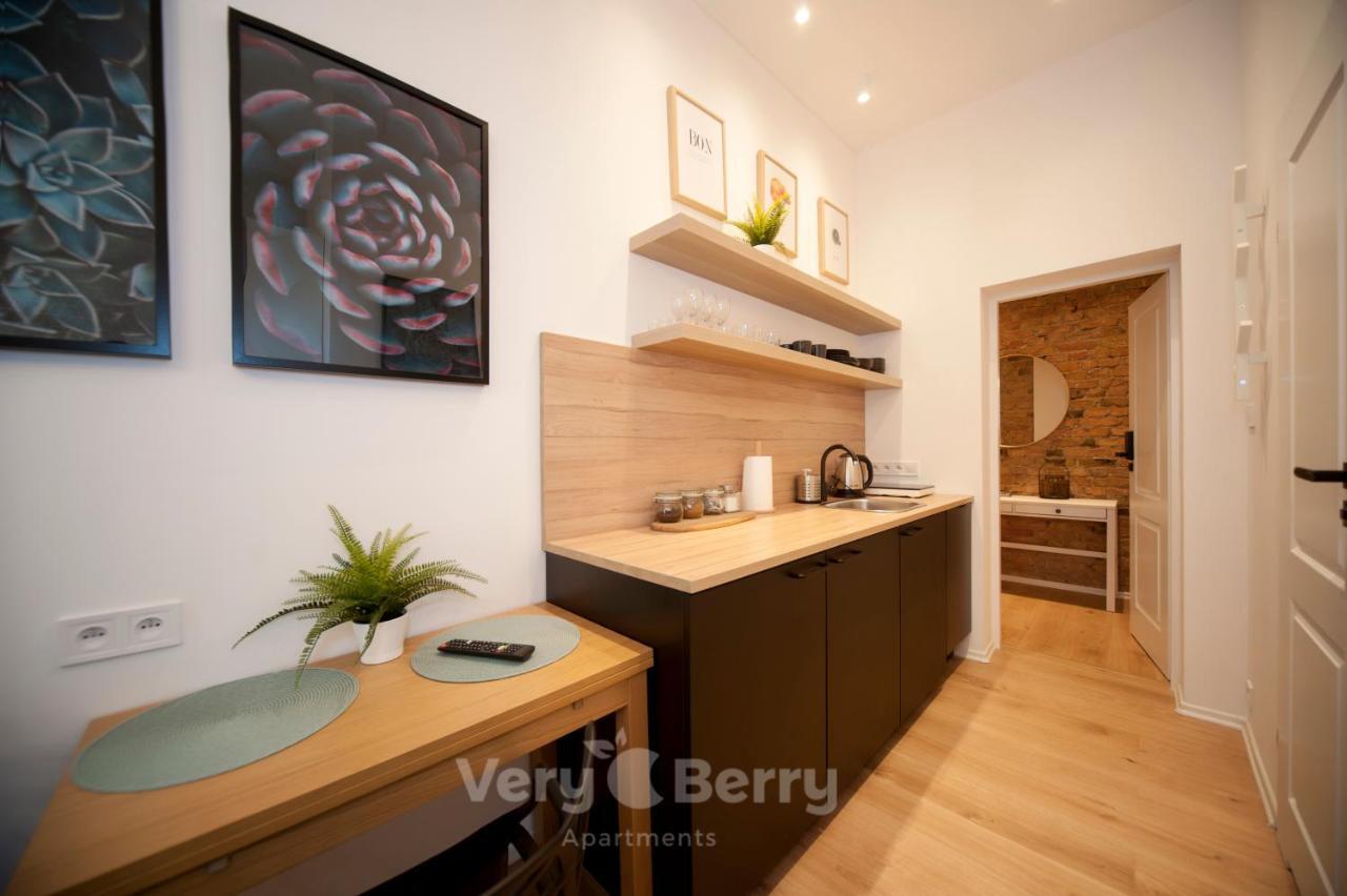 Very Berry - Glogowska 35A - Mtp Apartments - Self Check In 24H Poznań Dış mekan fotoğraf