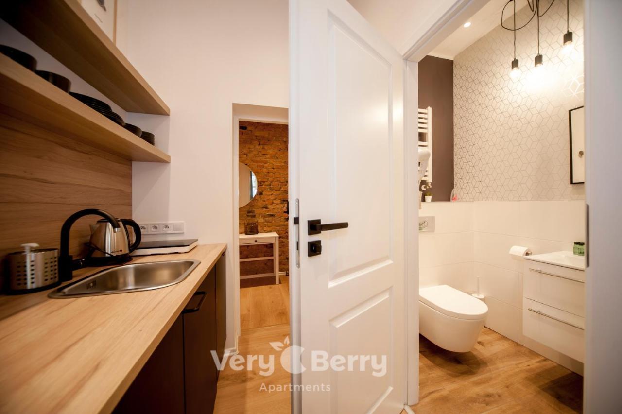 Very Berry - Glogowska 35A - Mtp Apartments - Self Check In 24H Poznań Dış mekan fotoğraf