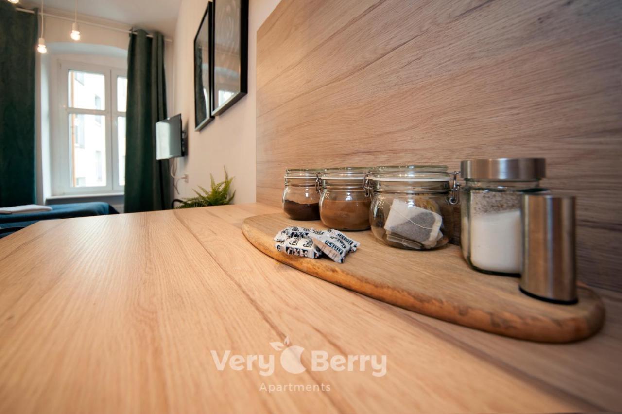 Very Berry - Glogowska 35A - Mtp Apartments - Self Check In 24H Poznań Dış mekan fotoğraf