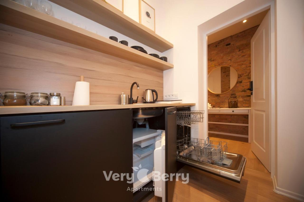 Very Berry - Glogowska 35A - Mtp Apartments - Self Check In 24H Poznań Dış mekan fotoğraf