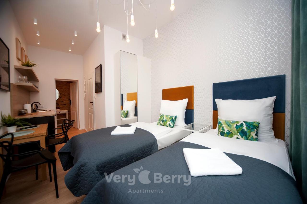 Very Berry - Glogowska 35A - Mtp Apartments - Self Check In 24H Poznań Dış mekan fotoğraf